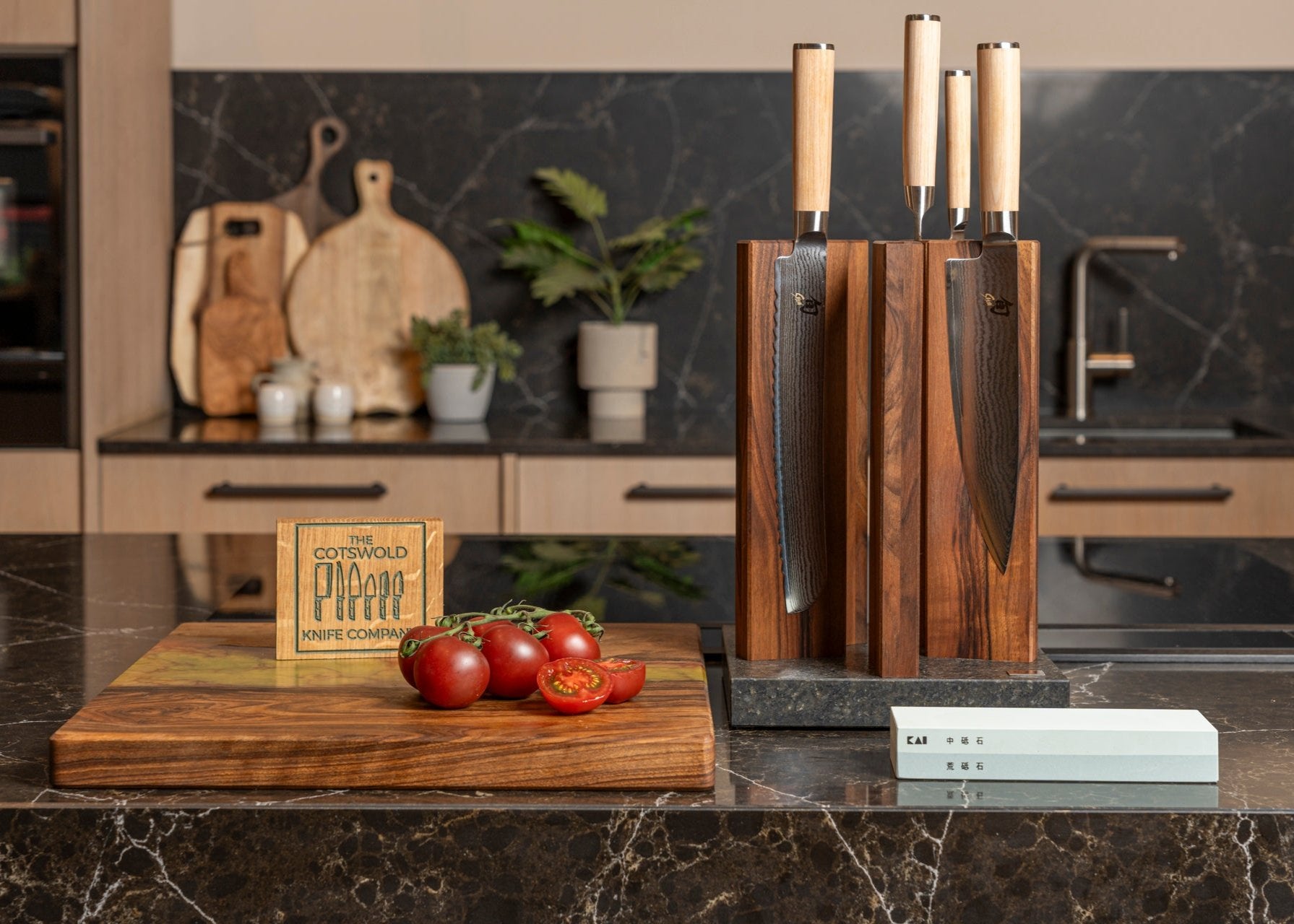 Kai Shun White bundle set, 5 knives, magnetic storage block and whetstone by The Cotswold Knife Company