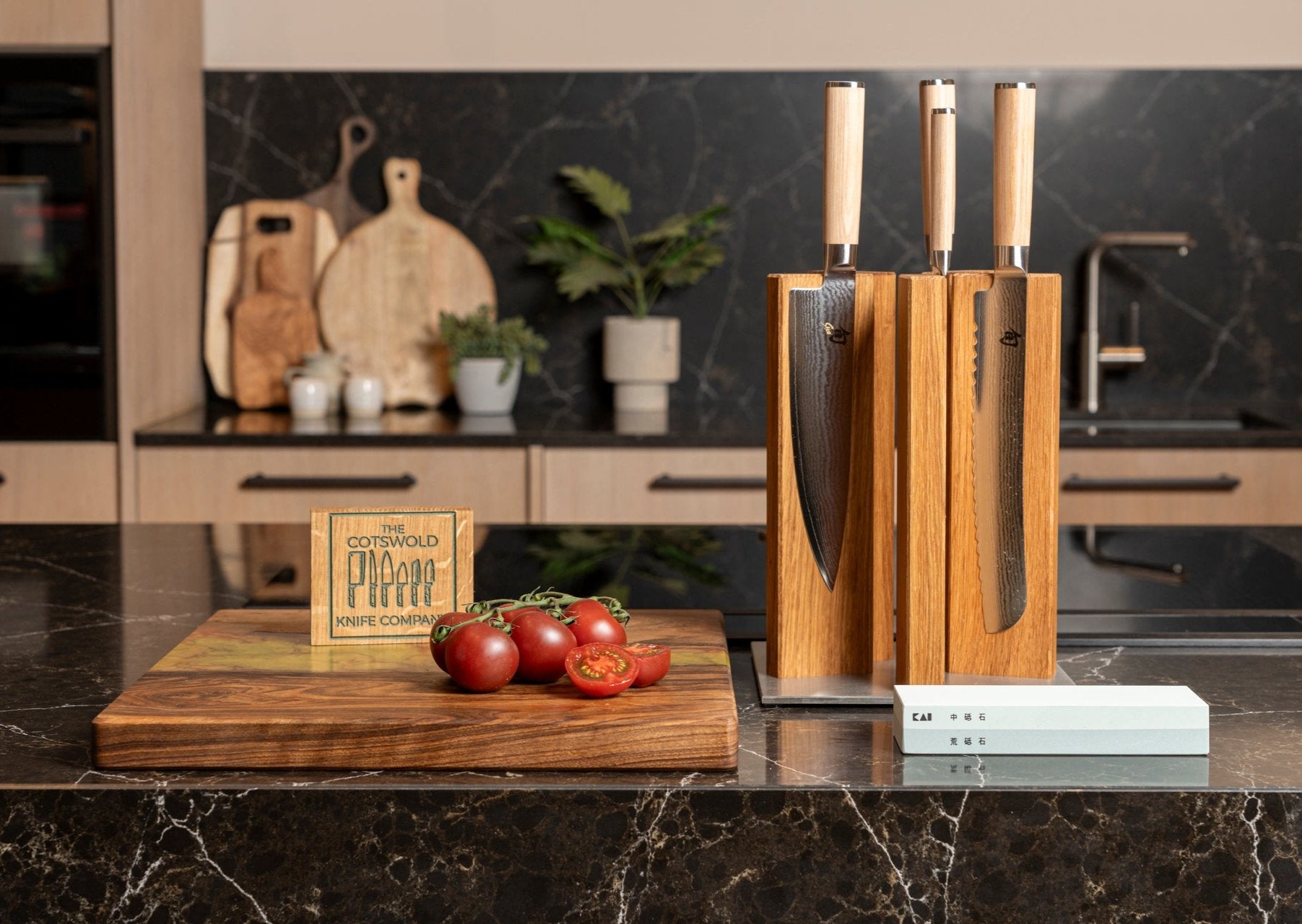 Kai Shun White bundle set, 5 knives, magnetic storage block and whetstone by The Cotswold Knife Company