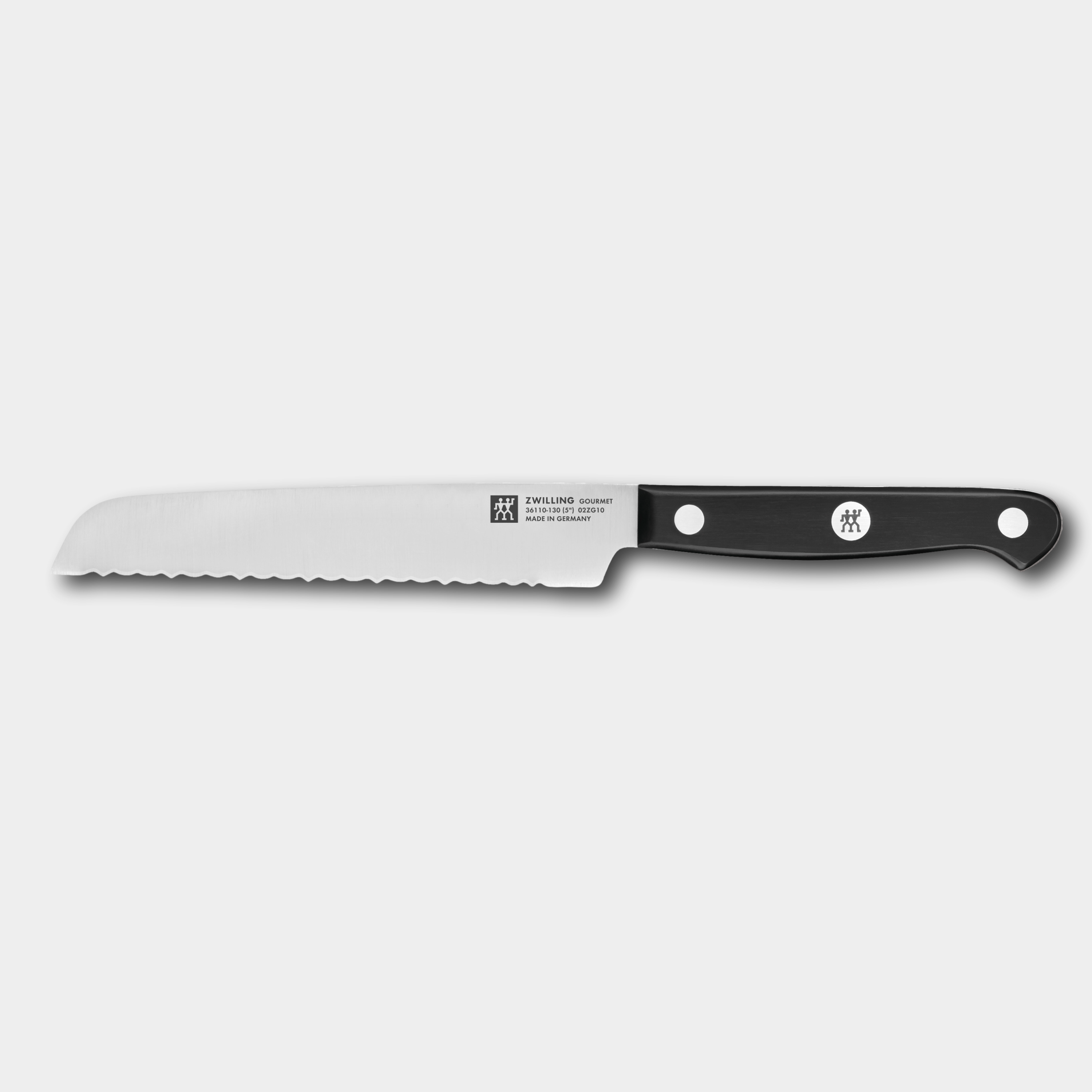 Self sharpening deals knife