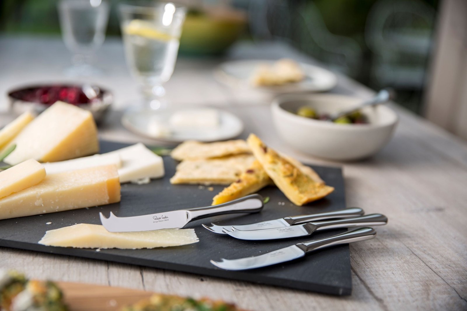 Robert Welch Cheese Serving Set with Oak Board - RADBR10SPEC2 - The Cotswold Knife Company