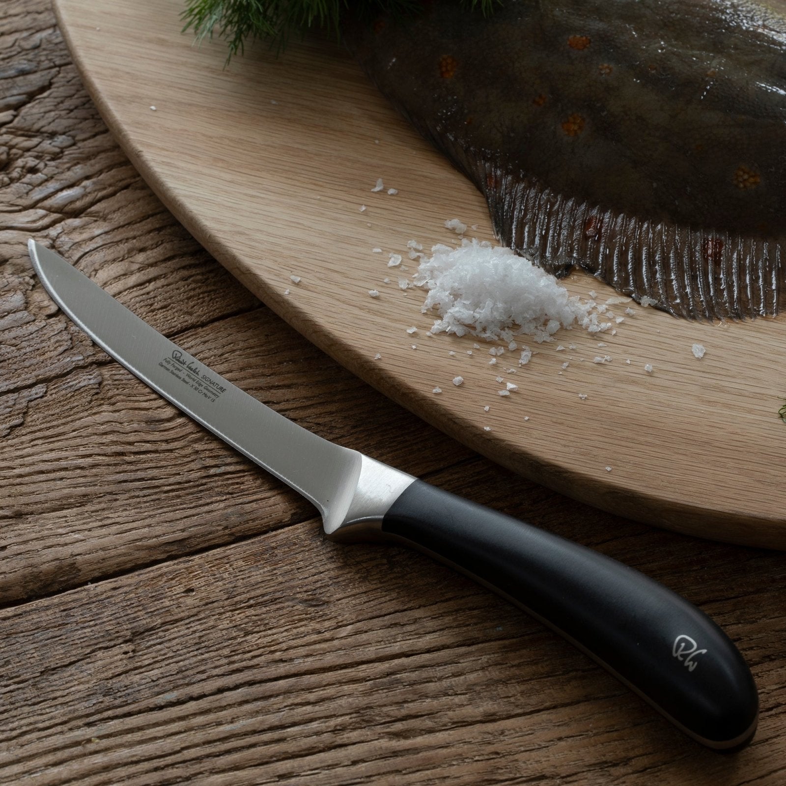 Robert Welch Signature Filleting / Boning Knife 16cm - SIGSA2006V - The Cotswold Knife Company