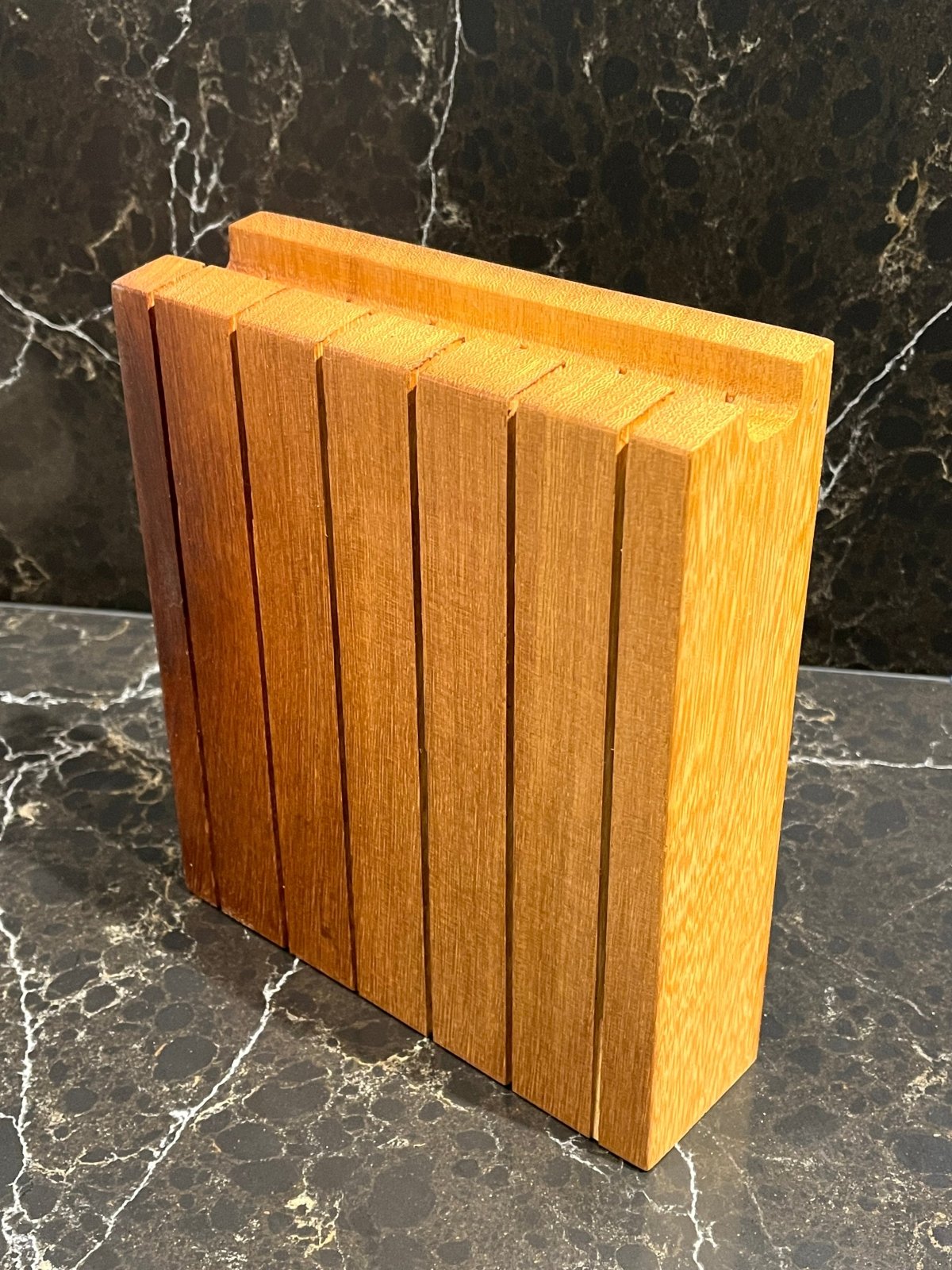 Universal Knife Storage block - Various Sizes - uniblock6 - The Cotswold Knife Company
